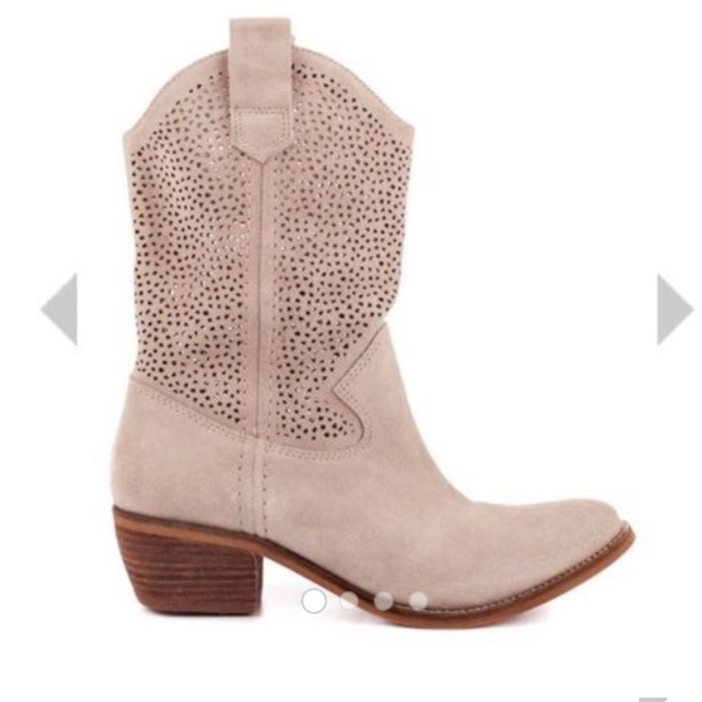BCBG suede boots